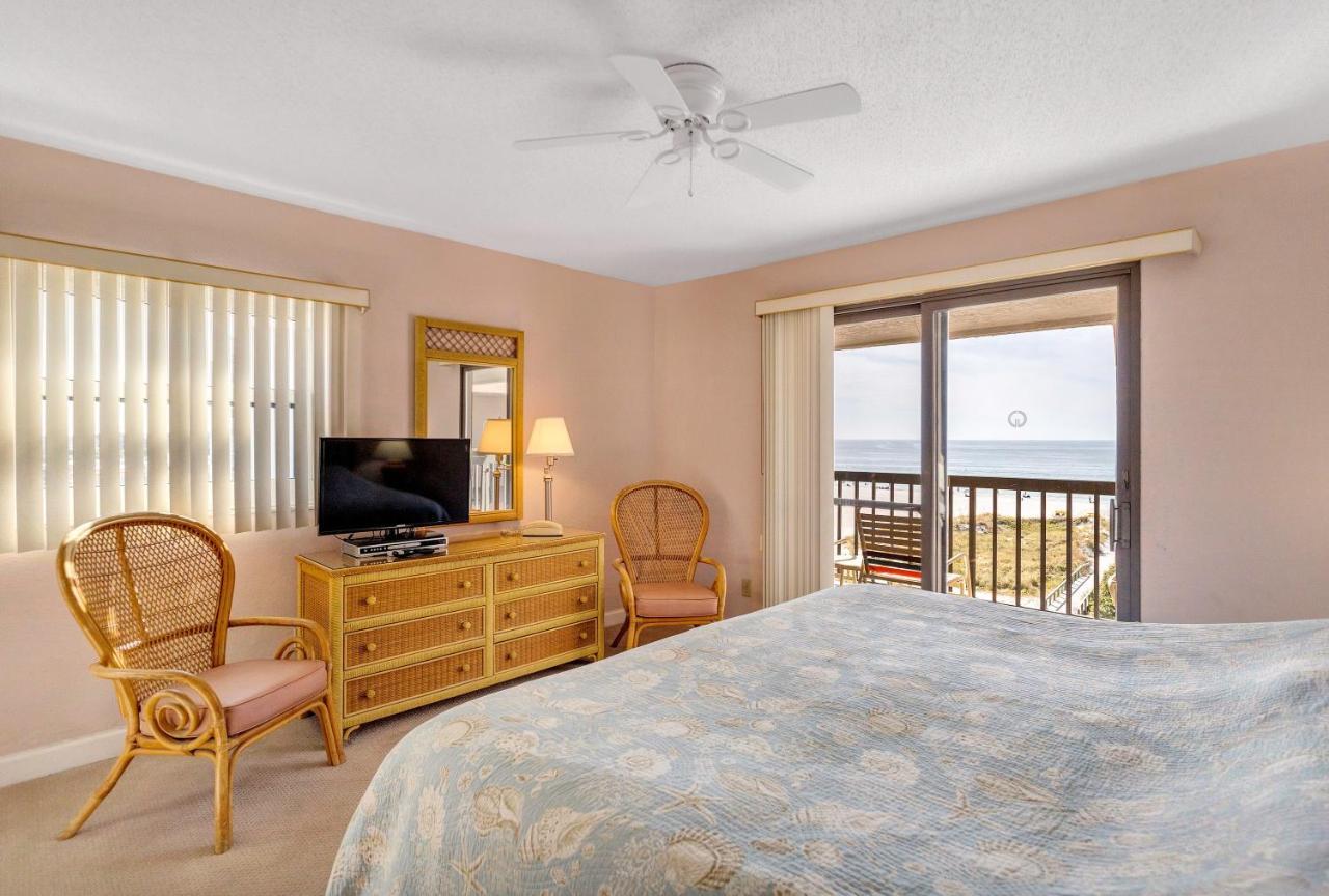 Gulf Gate Resort By Travel Resort Services St. Pete Beach Exterior photo